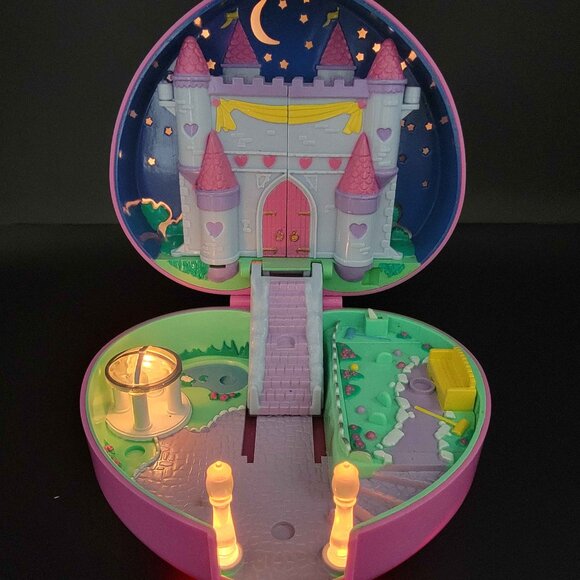 Vintage Polly Pocket Light Up Castle 1992 Pink Heart Compact Bluebird 5" Case - Picture 2 of 8